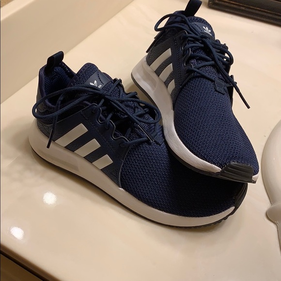 boys size 3 tennis shoes